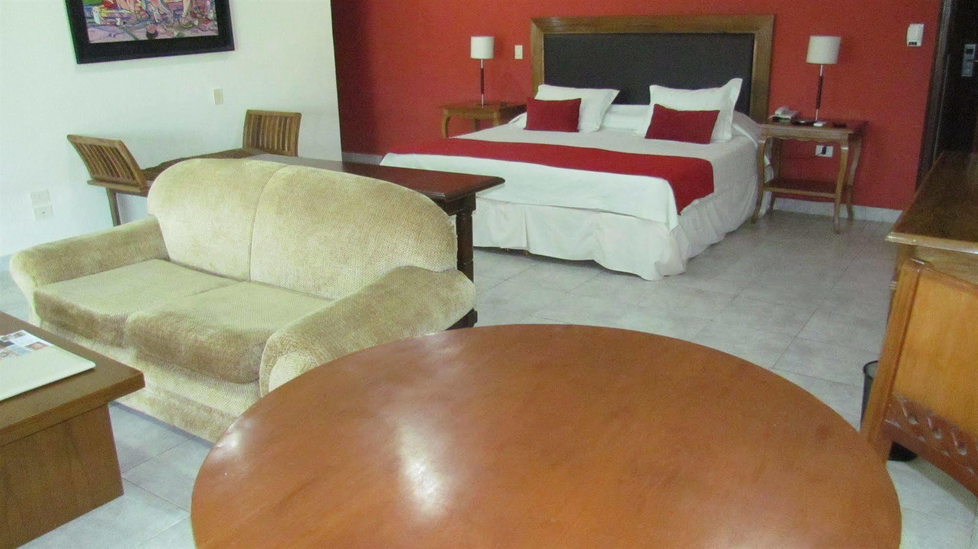 Terrazas Del Sol Apart-Hotel Lambare Zewnętrze zdjęcie